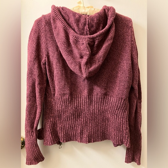 Women’s Sweater Hoodie - Picture 4 of 6